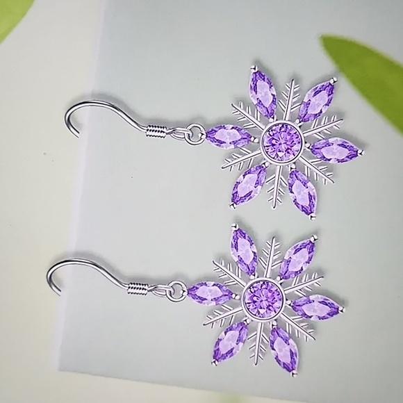 Purple snowflake set - Picture 2 of 6